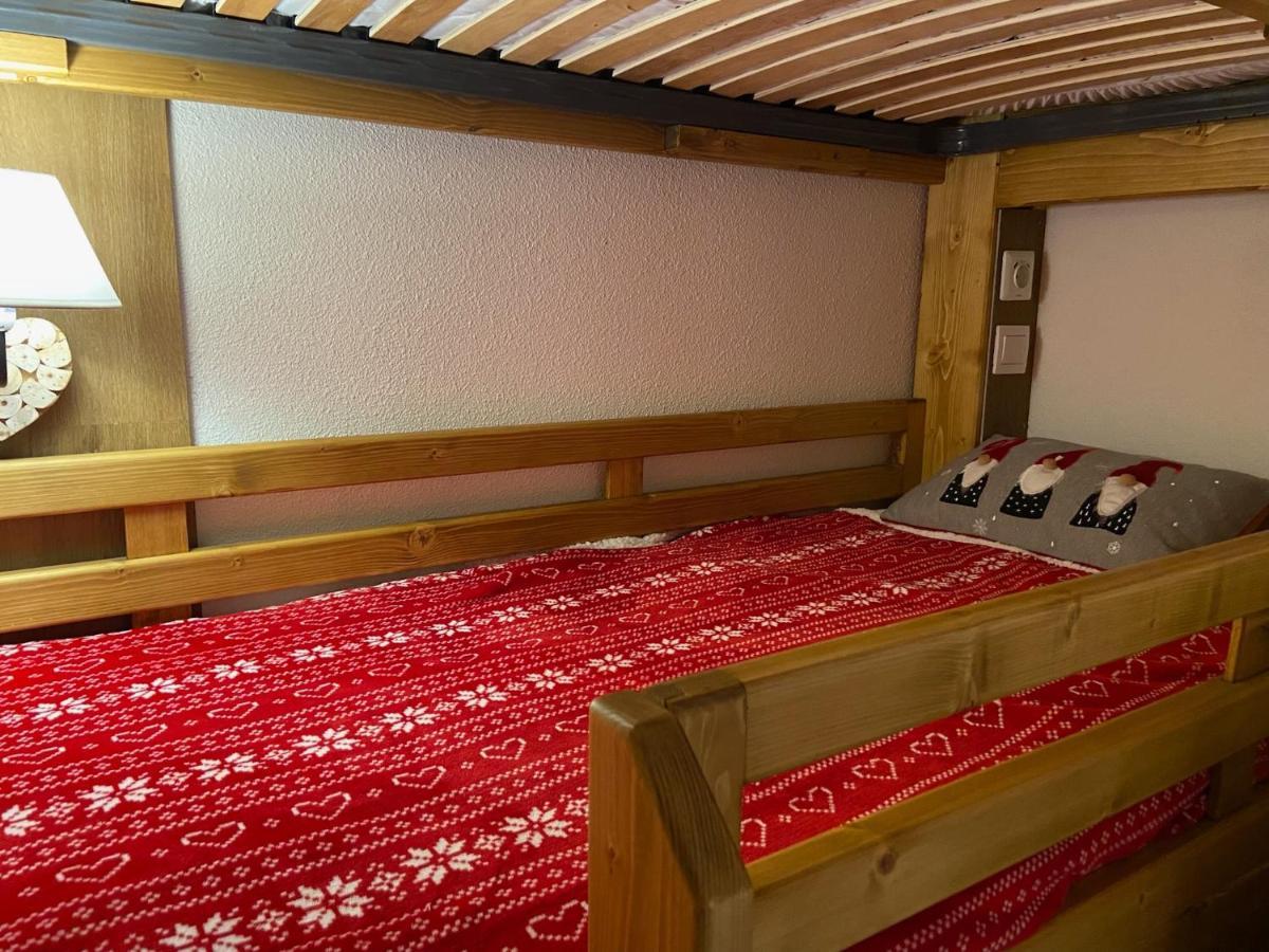 Appartement Risoul, 2 pièces, 6personnes avec Piscine Esterno foto