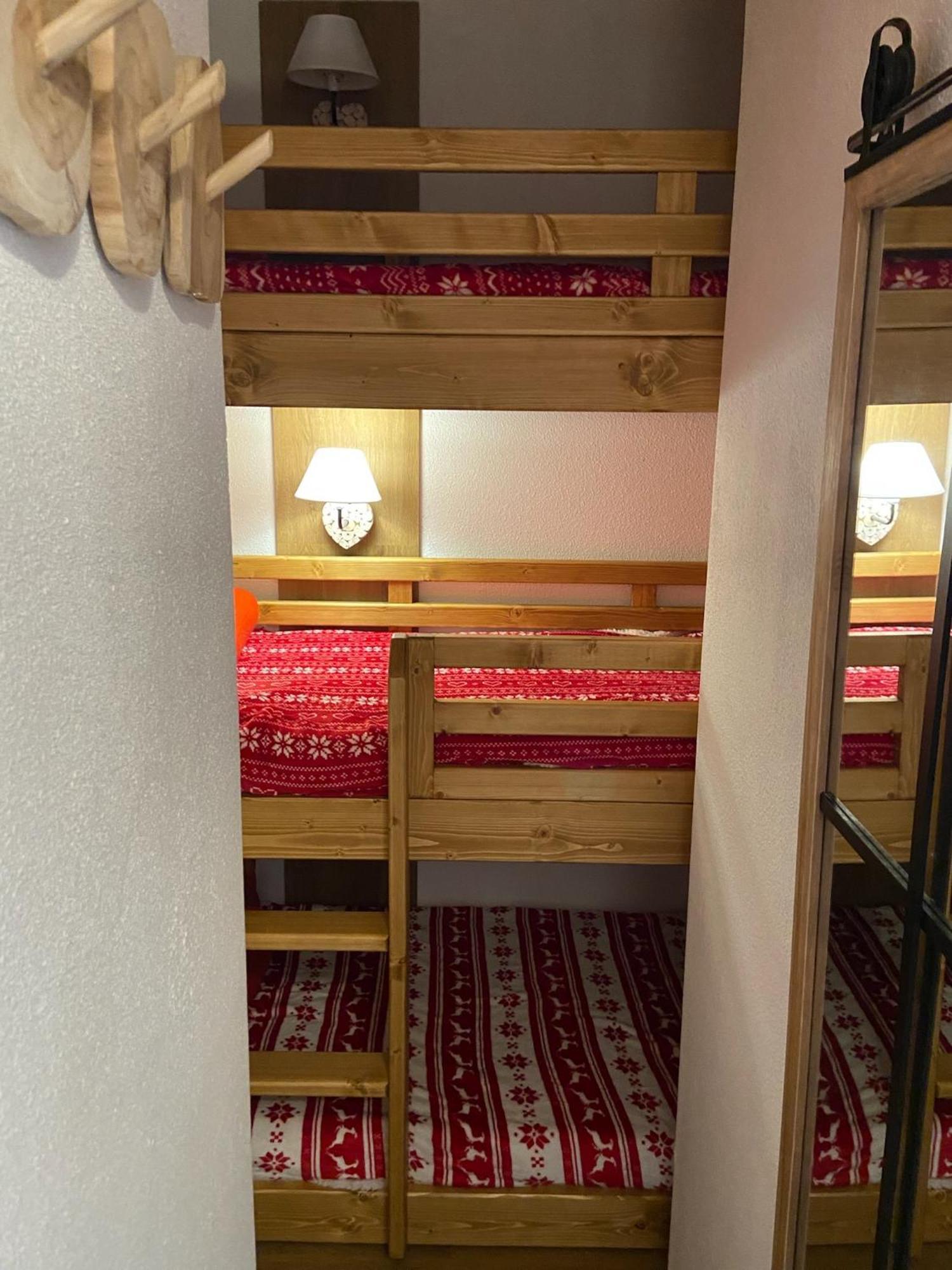 Appartement Risoul, 2 pièces, 6personnes avec Piscine Esterno foto