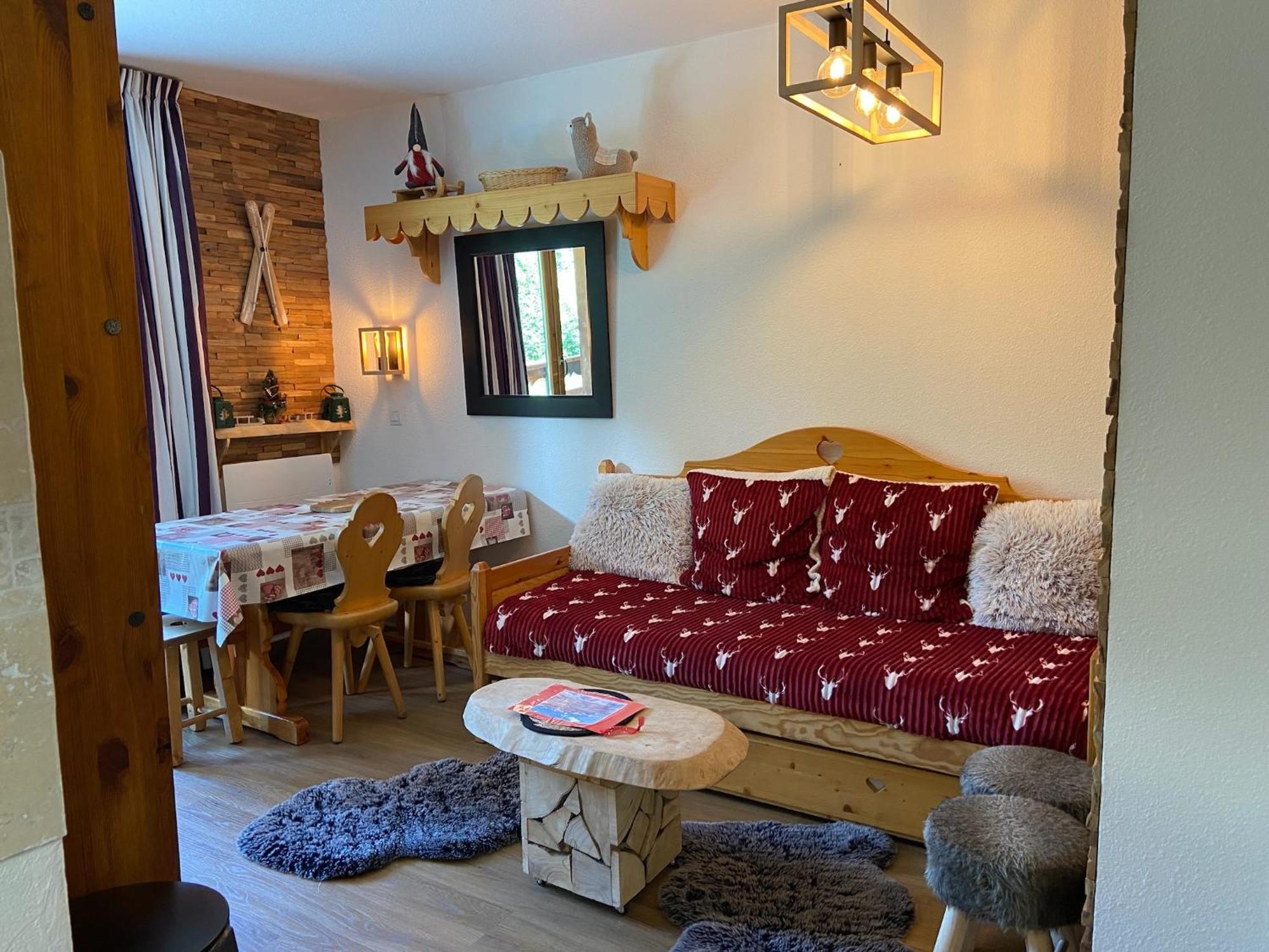 Appartement Risoul, 2 pièces, 6personnes avec Piscine Esterno foto